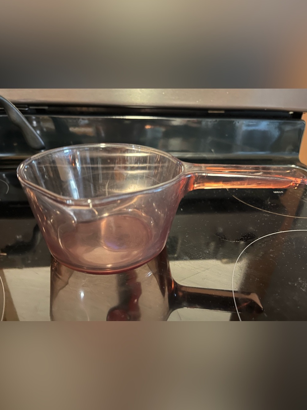 Glass saucepan Vintage Corning made in France.  .7Ly